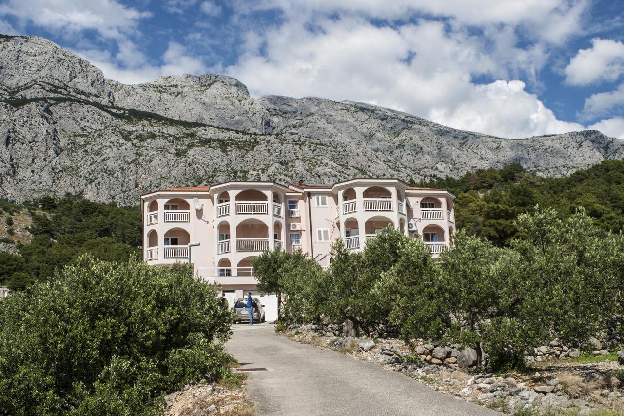 Apartments Simovic Tučepi Exterior foto